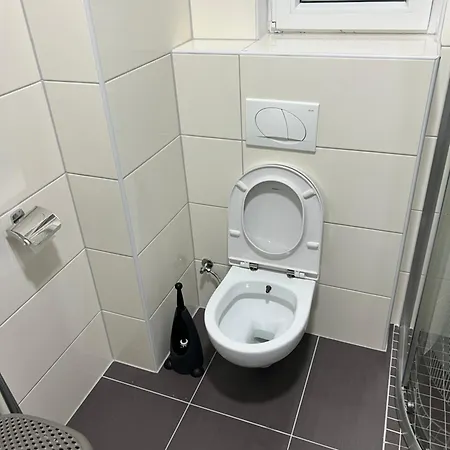 Ljalja 2 *
