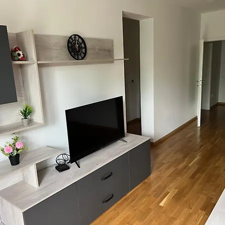 Ljalja 2 Apartament *